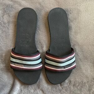 Havaianas Black Slides with Multicolor Stripes